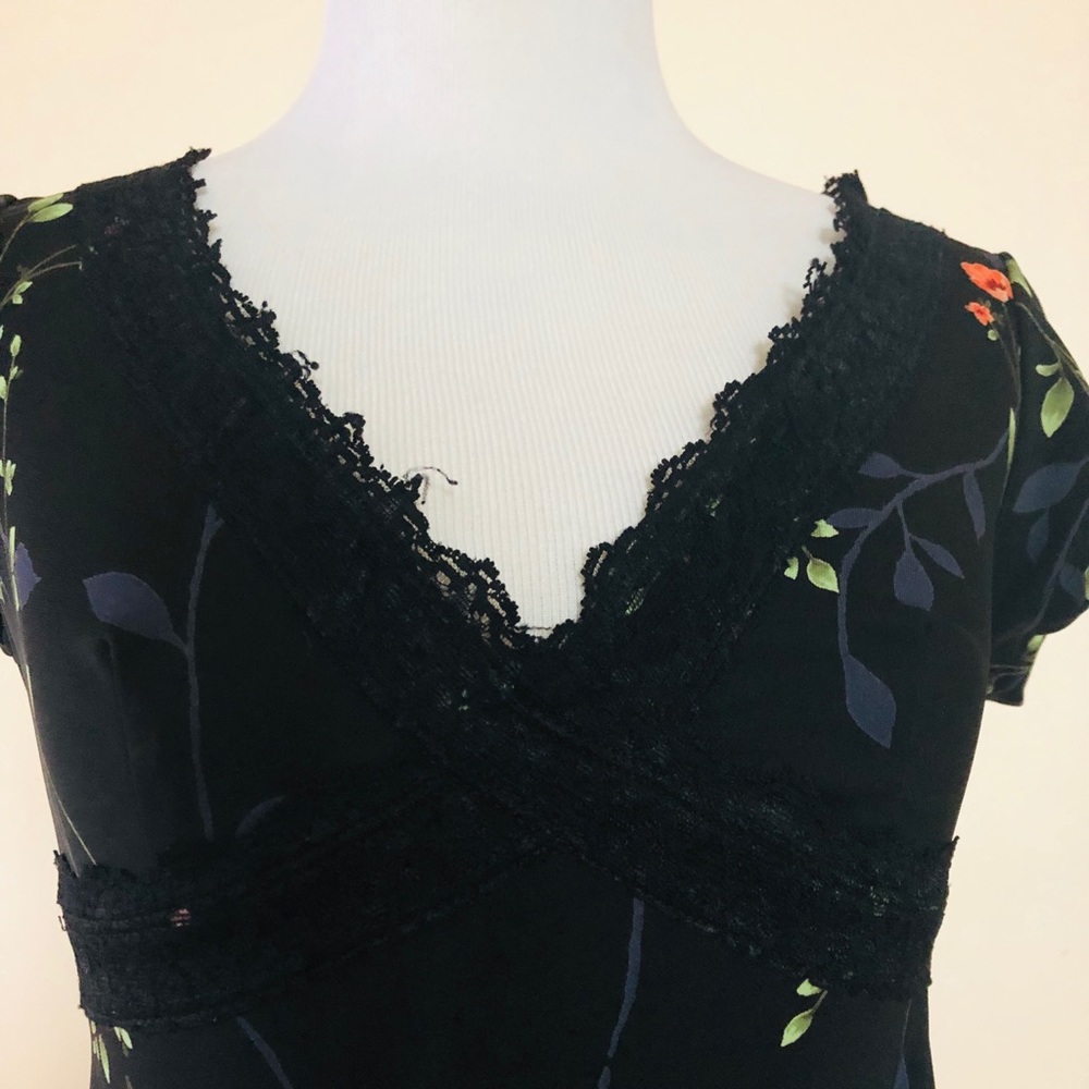 Dress - Picture 6 of 6